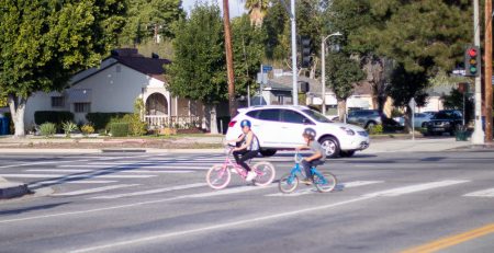 Nevada Laws for Driving Near Cyclists