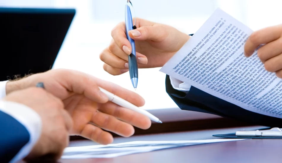 How to Handle Insurance Adjusters After an Accident