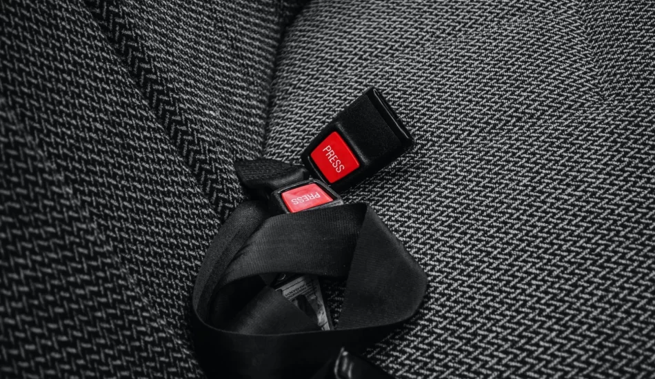 What Happens If You Get Into a Crash Without a Seat Belt?